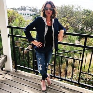 Blazer removable dickie.